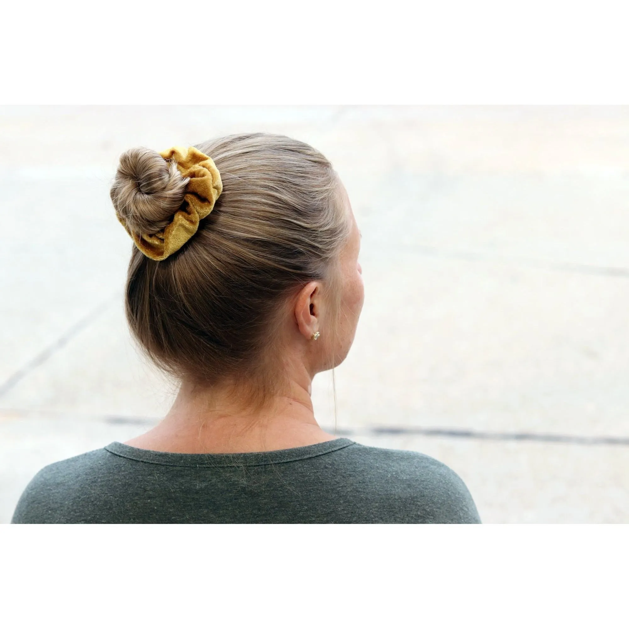 Navy Velvet Scrunchies - 2 Pack