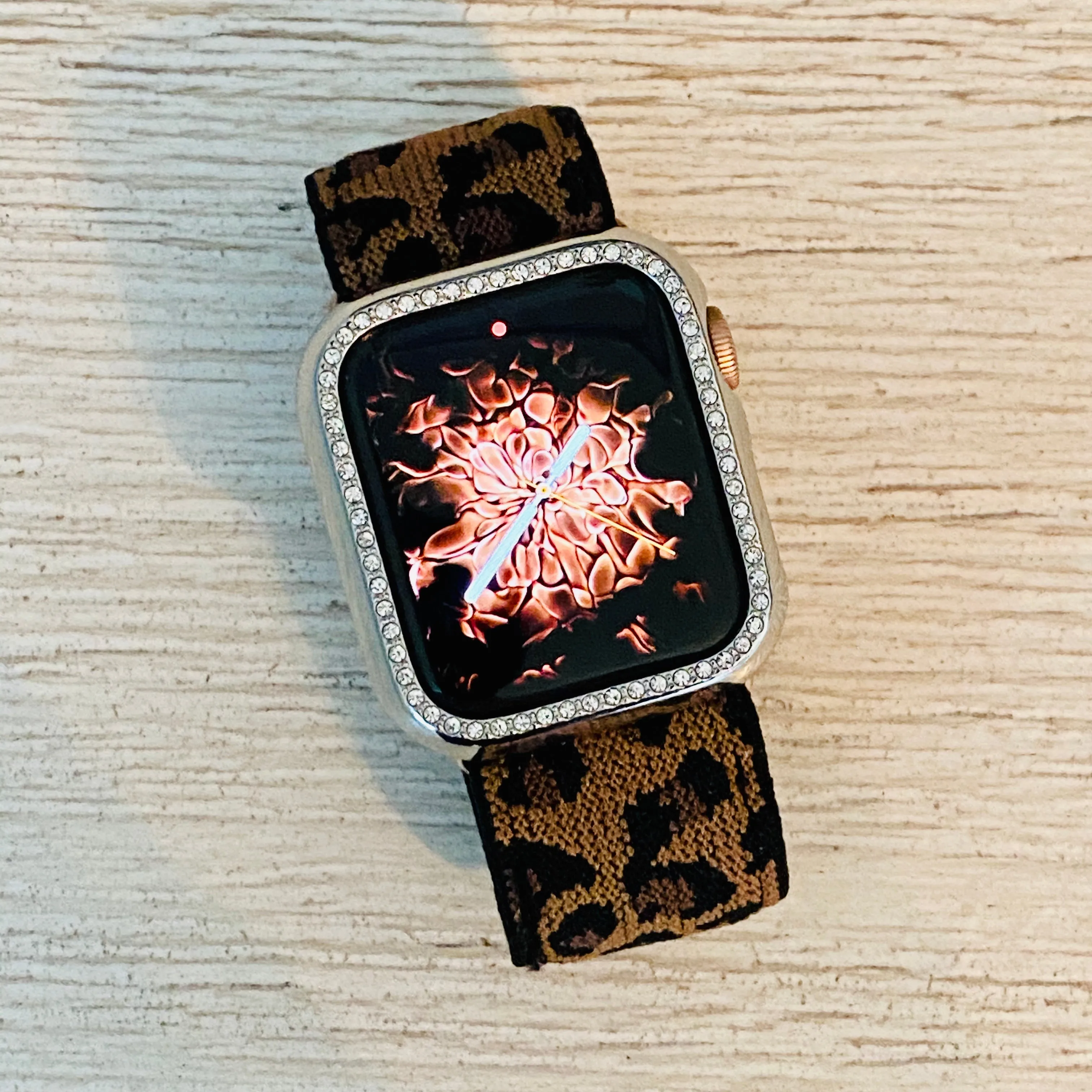 Stretchable Elastic Leopard Print Band For Apple Watch Two Colors Available